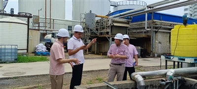 韓国の主要な二量体酸生産者の代表者は、ダリアンダーピングオイルケミカルCo .、Ltd .を訪問しました。